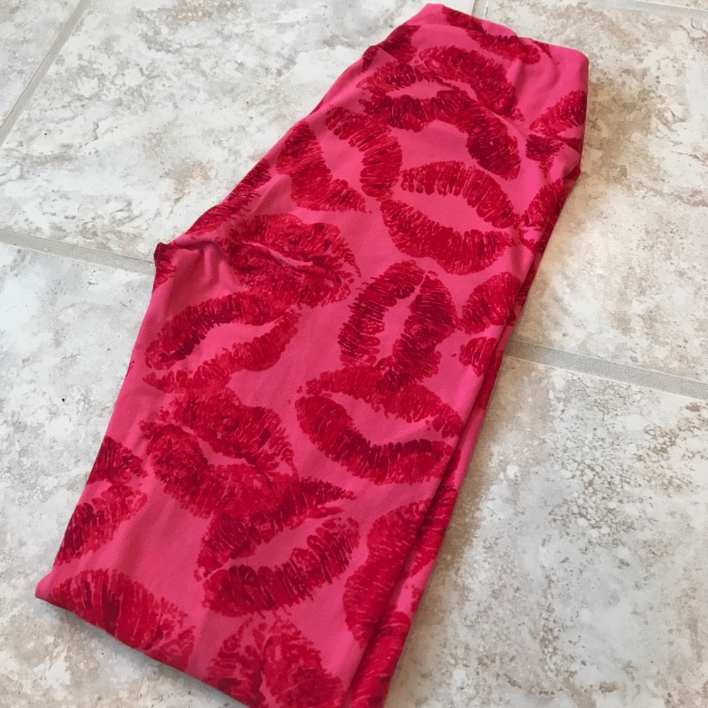 Lularoe KISS Leggings